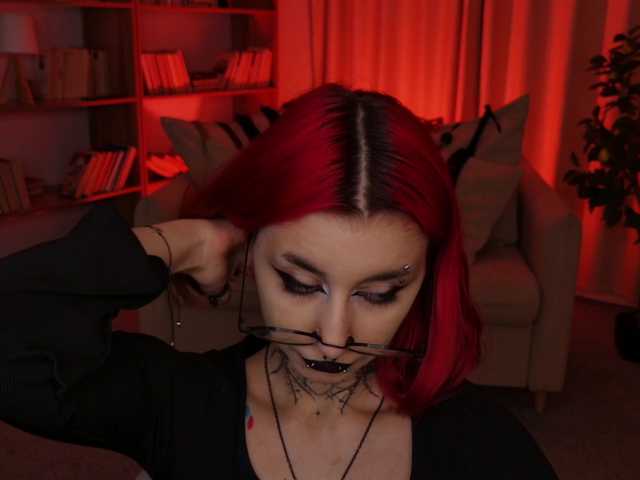 MistressMarcelline live cam on BongaCams