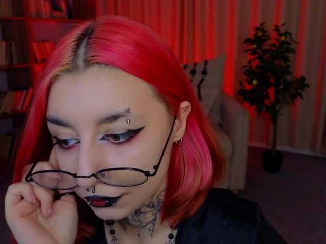 MistressMarcelline live cam on BongaCams