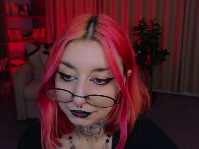 MistressMarcelline live webcam show