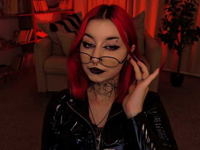 MistressMarcelline live cam on BongaCams