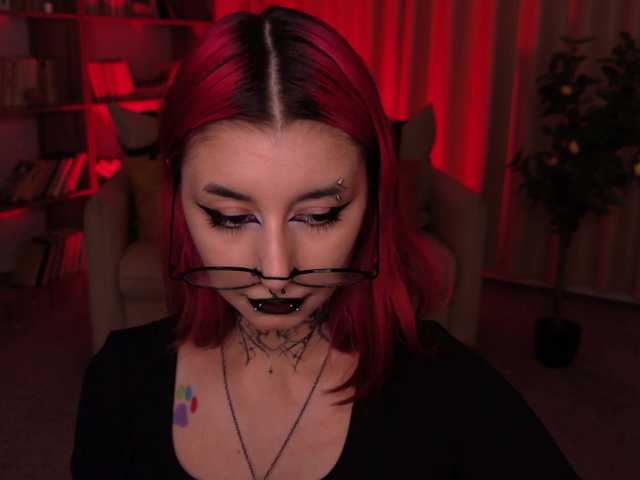 MistressMarcelline live cam on BongaCams