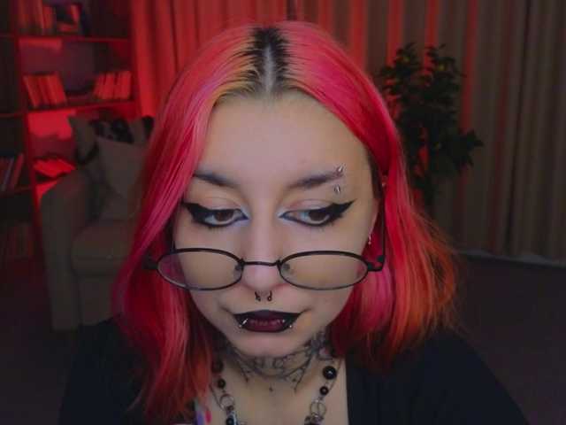 MistressMarcelline live webcam show