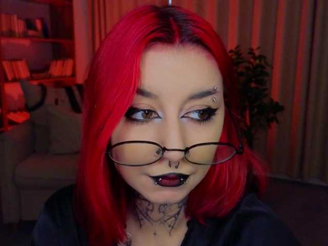 MistressMarcelline live cam on BongaCams