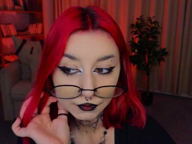 MistressMarcelline live cam on BongaCams