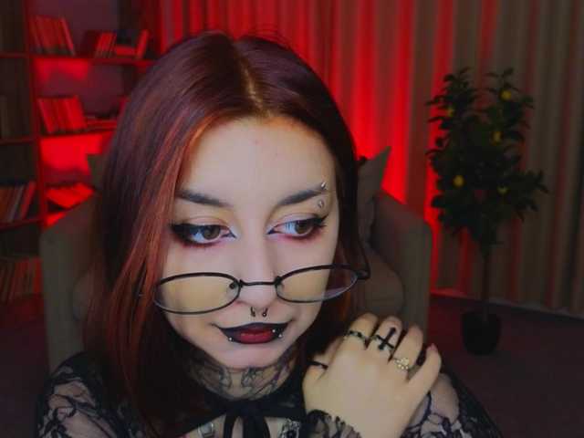 MistressMarcelline live cam on BongaCams