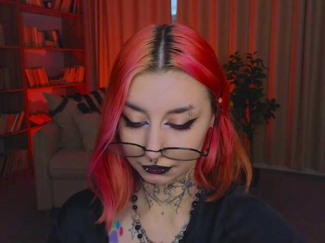 MistressMarcelline live cam on BongaCams