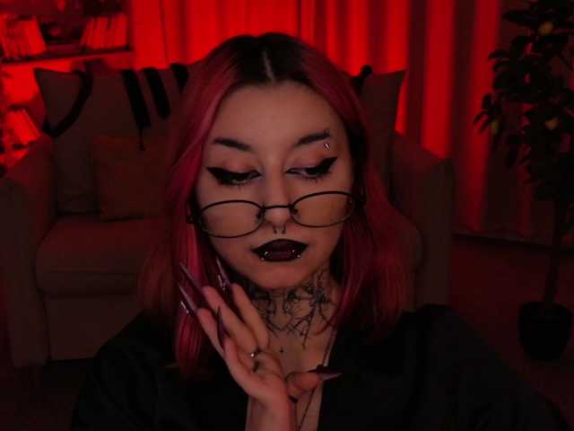 MistressMarcelline live cam on BongaCams