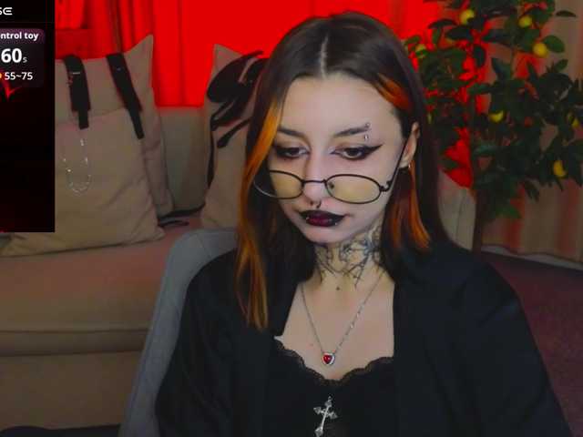  MistressMarcelline chat room