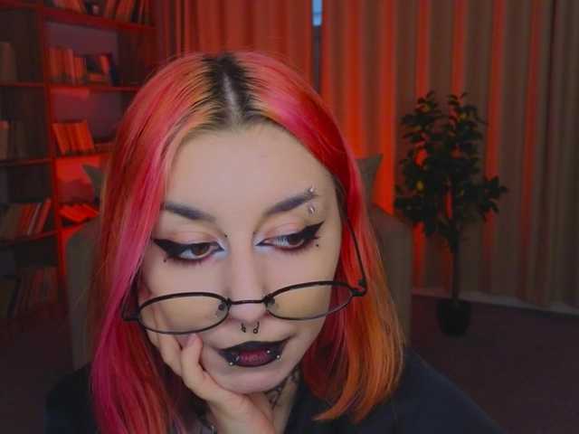 MistressMarcelline live cam on BongaCams