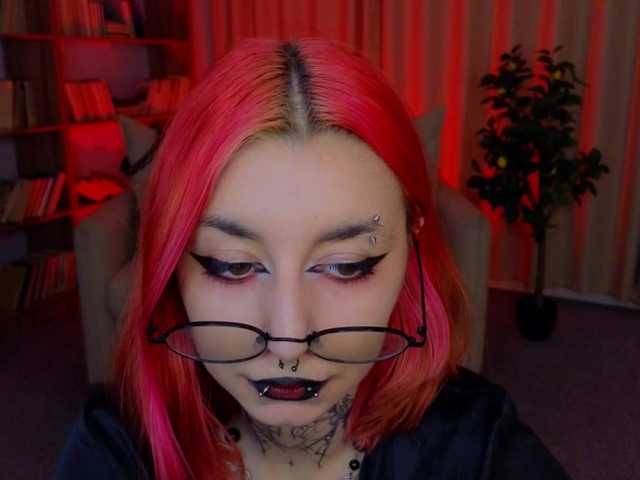 MistressMarcelline live cam on BongaCams