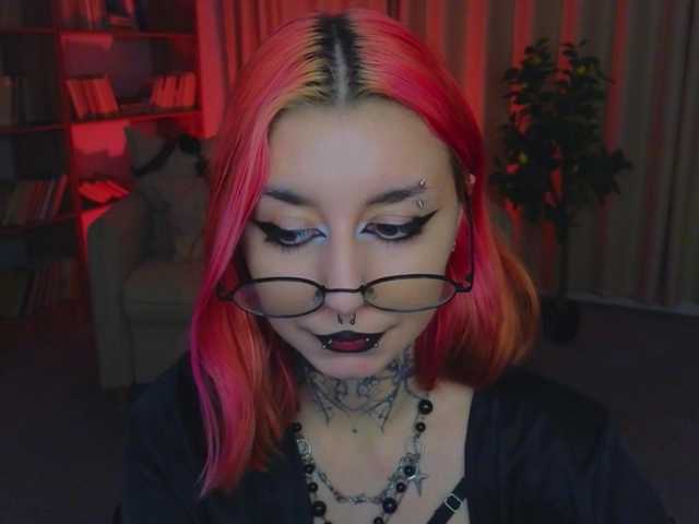 MistressMarcelline live cam on BongaCams