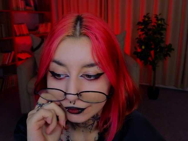 MistressMarcelline live cam on BongaCams
