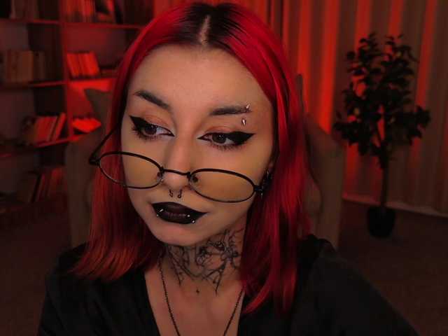 MistressMarcelline live cam on BongaCams