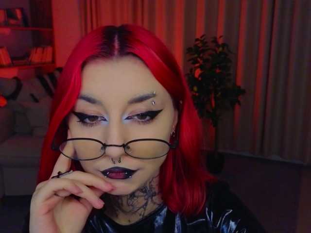 MistressMarcelline live cam on BongaCams