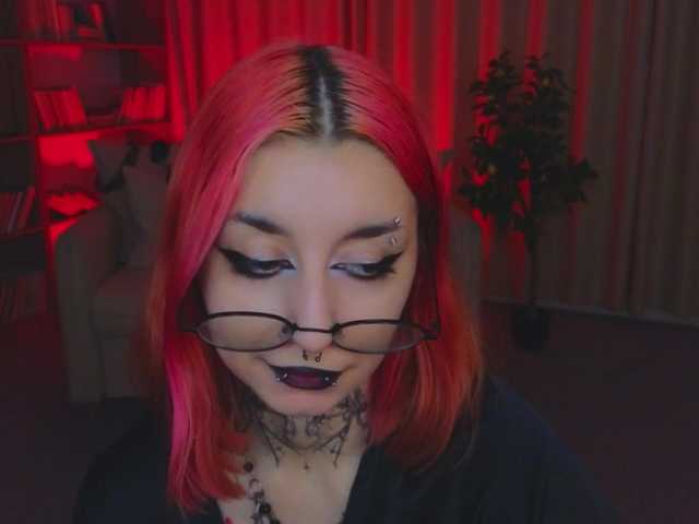 MistressMarcelline live cam on BongaCams