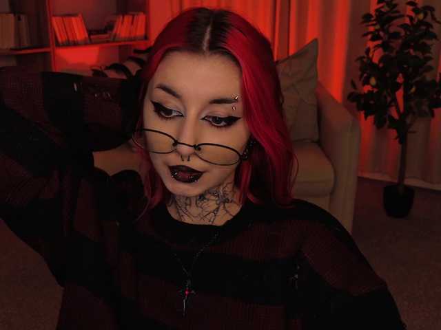 Sex chat gratuit in direct cu MistressMarcelline pe BongaCams