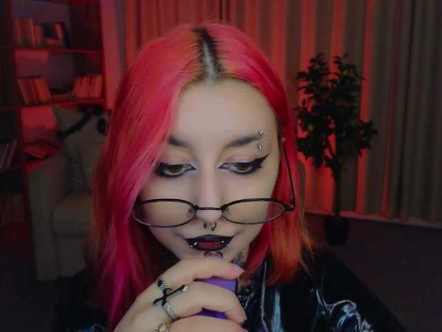 MistressMarcelline live cam on BongaCams