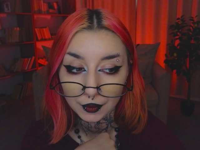 MistressMarcelline live cam on BongaCams