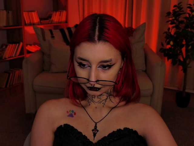 MistressMarcelline live cam on BongaCams