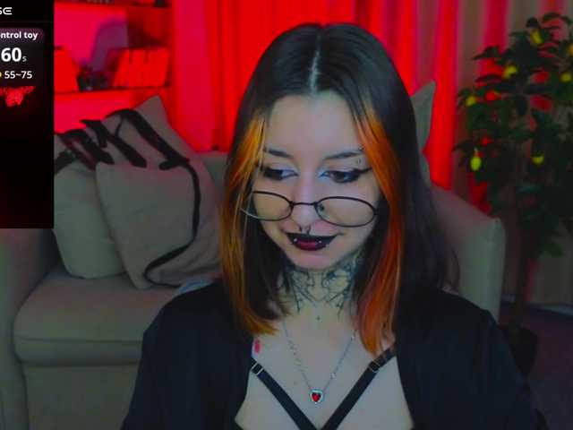 MistressMarcelline's BongaCams show and profile