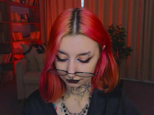 MistressMarcelline live cam on BongaCams