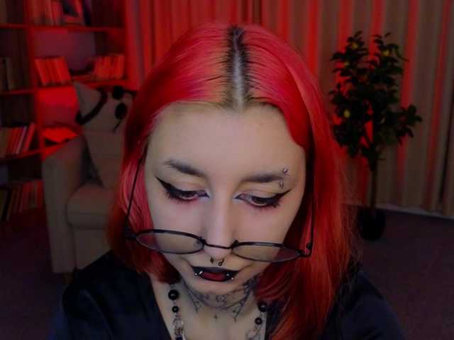 MistressMarcelline live cam on BongaCams