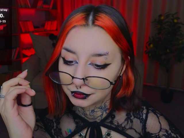 MistressMarcelline live cam on BongaCams
