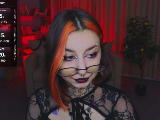 MistressMarcelline live cam on BongaCams
