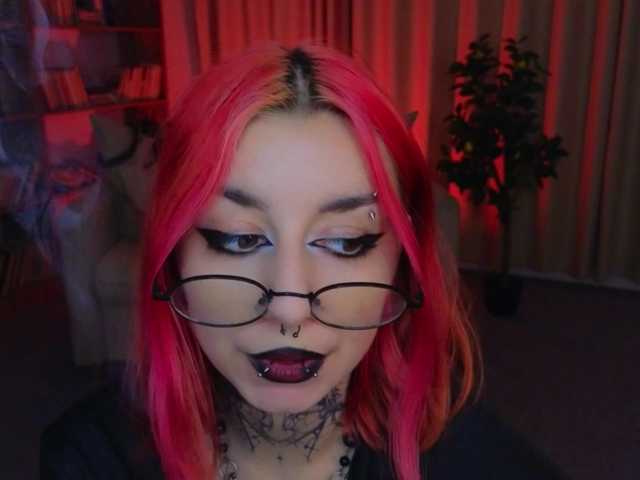 mistressmarcelline online