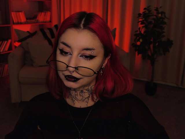 MistressMarcelline live cam on BongaCams