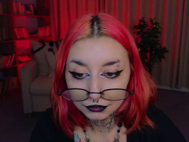 MistressMarcelline live webcam show