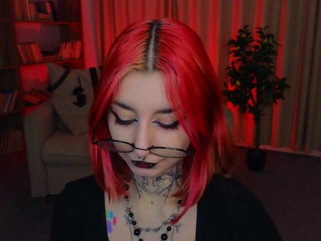 mistressmarcelline live sex