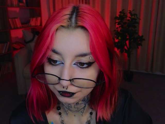 MistressMarcelline live cam on BongaCams