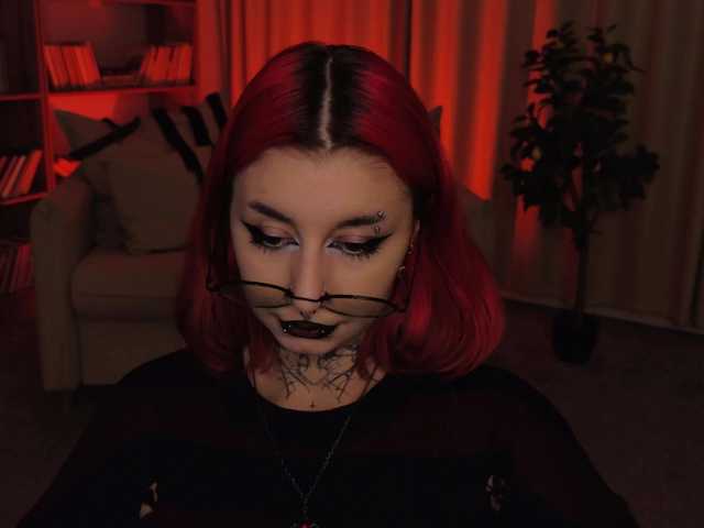 MistressMarcelline live cam on BongaCams