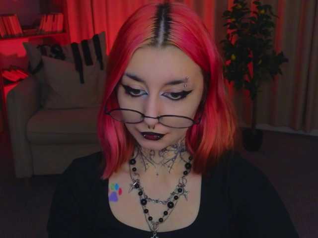 MistressMarcelline live webcam show