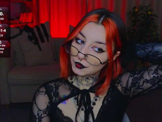 MistressMarcelline live cam on BongaCams