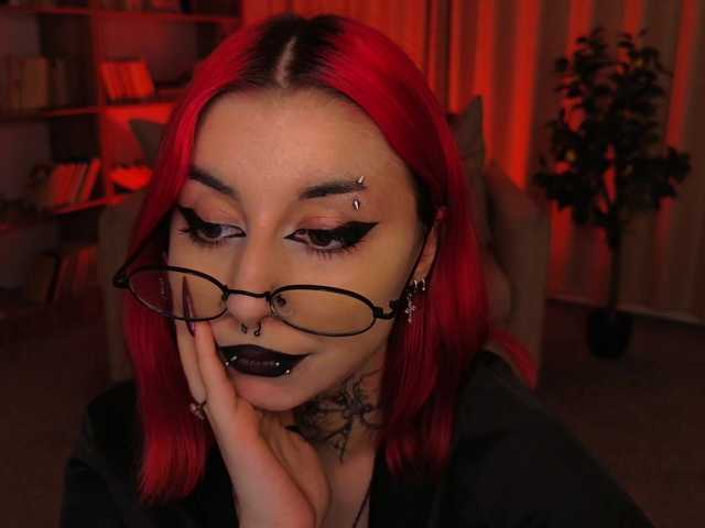 MistressMarcelline live cam on BongaCams