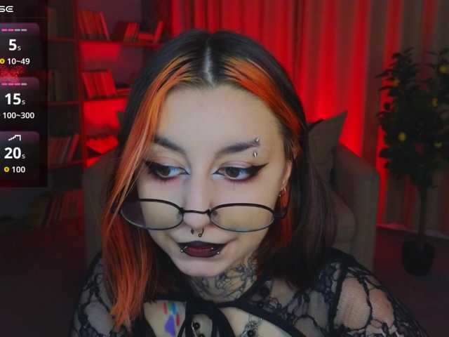 mistressmarcelline live sex