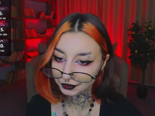 MistressMarcelline live cam on BongaCams