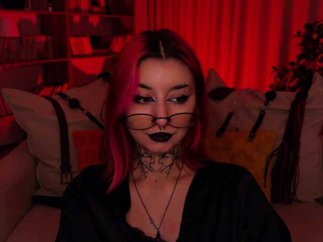 MistressMarcelline live cam on BongaCams
