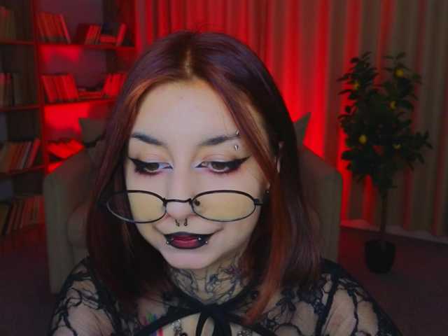 MistressMarcelline live cam on BongaCams