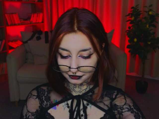 MistressMarcelline live cam on BongaCams