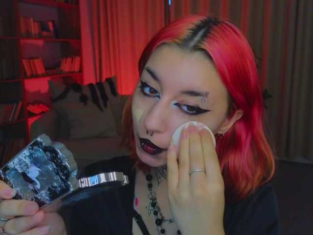 MistressMarcelline live webcam show