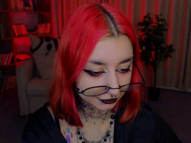 MistressMarcelline live cam on BongaCams