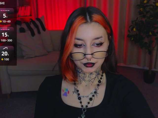 mistressmarcelline live sex