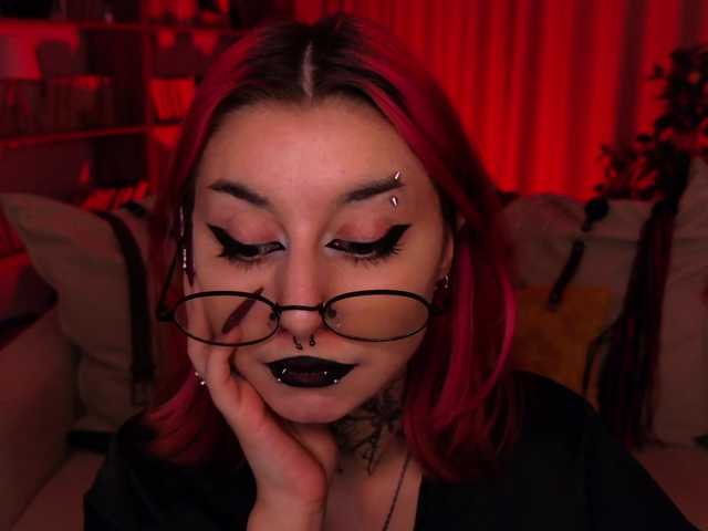 MistressMarcelline live cam on BongaCams