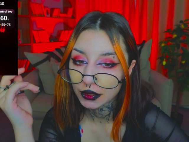 MistressMarcelline's BongaCams show and profile