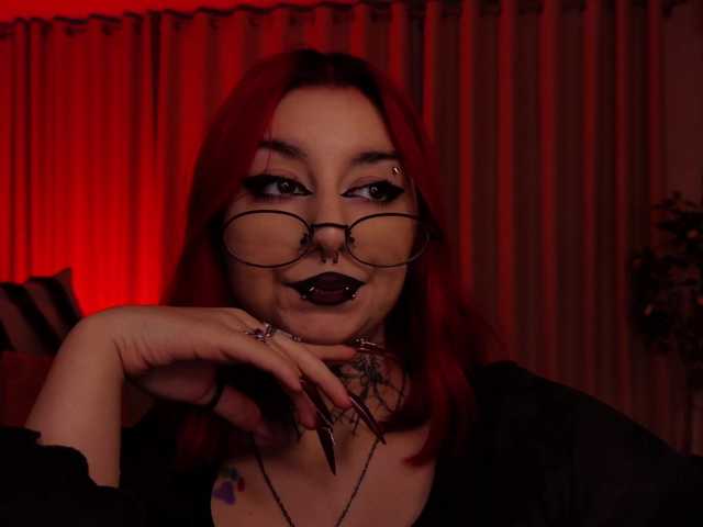 MistressMarcelline live cam on BongaCams