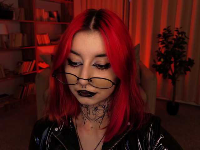 MistressMarcelline live cam on BongaCams