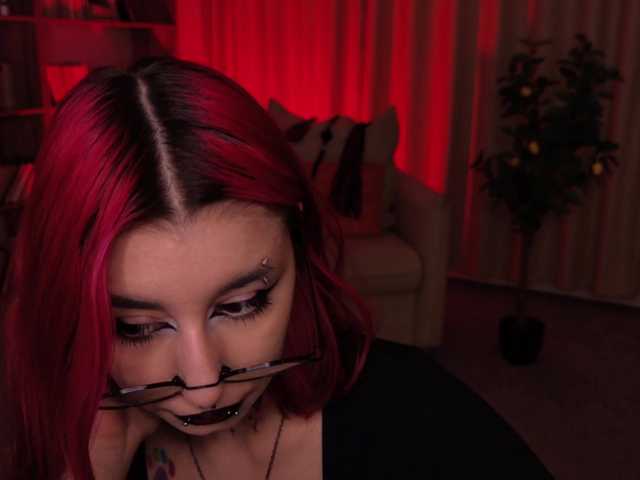 MistressMarcelline live cam on BongaCams